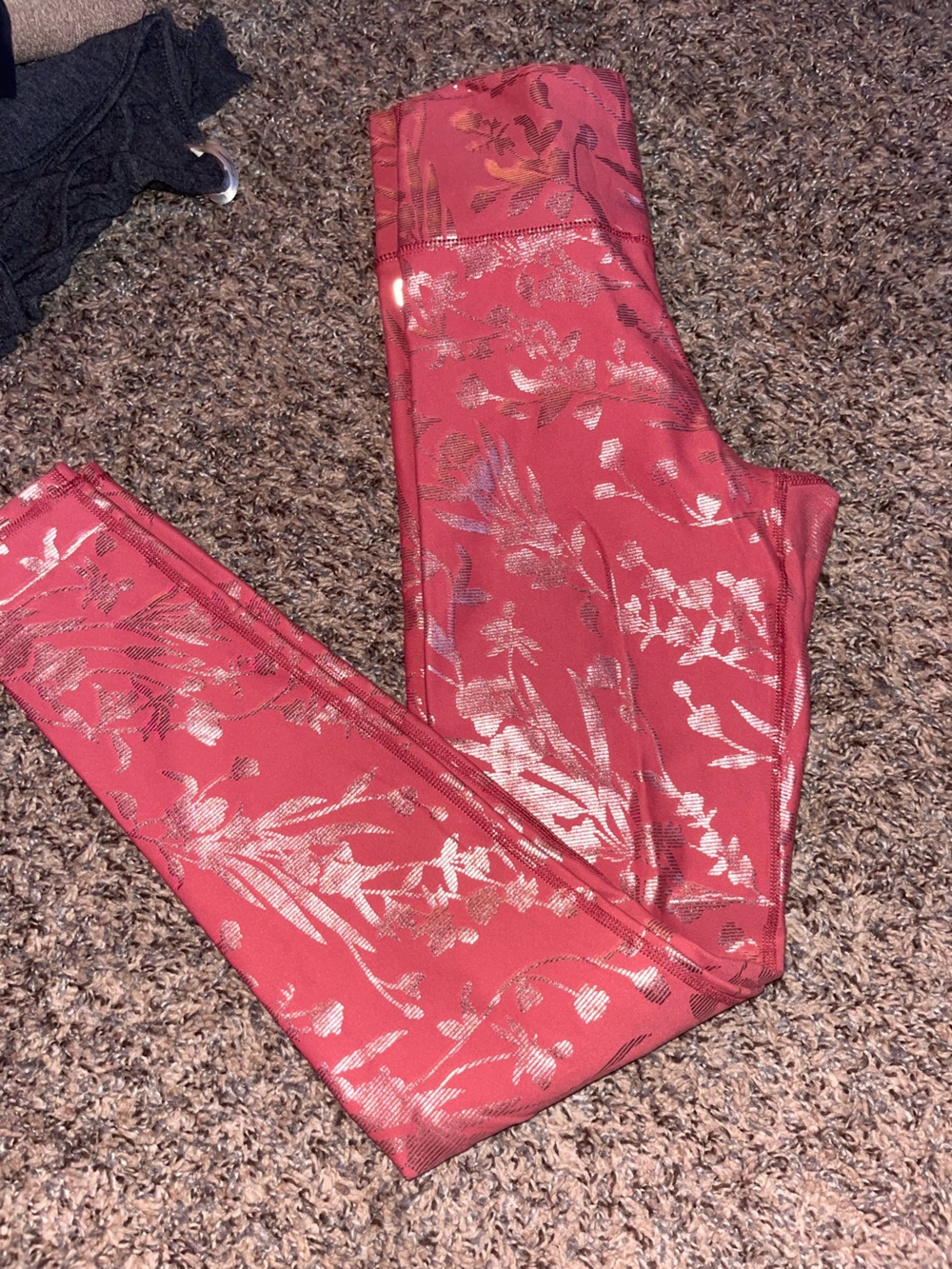 Fabletics Rose Metallic Heart-Print Leggings